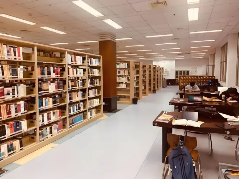 thư viện Đại học Hàng không Vũ trụ Nam Kinh