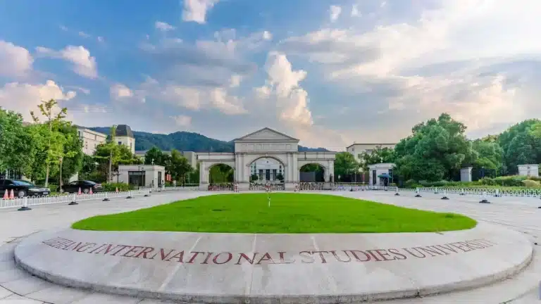 Đại học Ngoại ngữ Chiết Giang