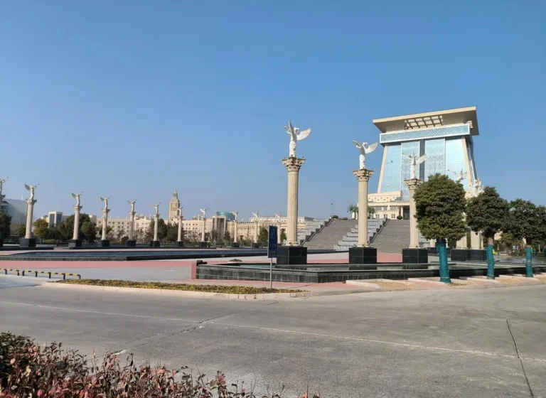 Đại học SIAS